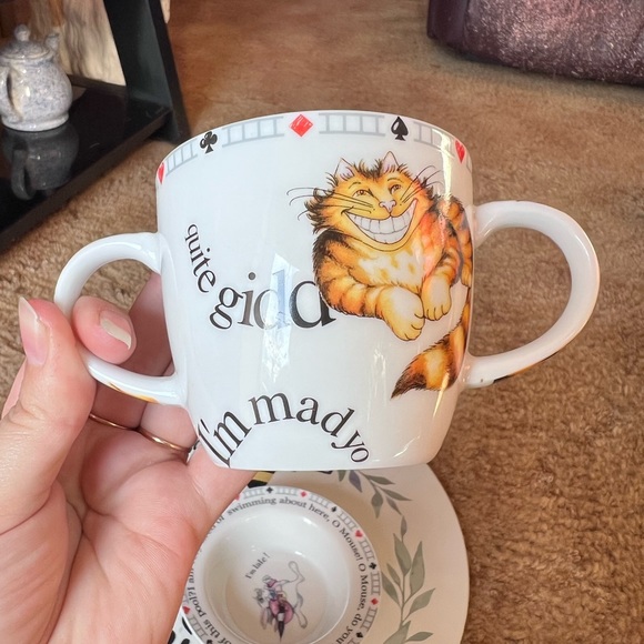 NIB Alice in Wonderland Paul Cardew
2 Piece Baby Set Porcelain Bowl Cup NIB - Picture 4 of 17